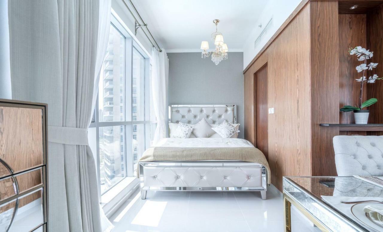 Elite Royal Apartment: Burj Khalifa View & 3-Bedroom Luxury Dubai Exterior photo